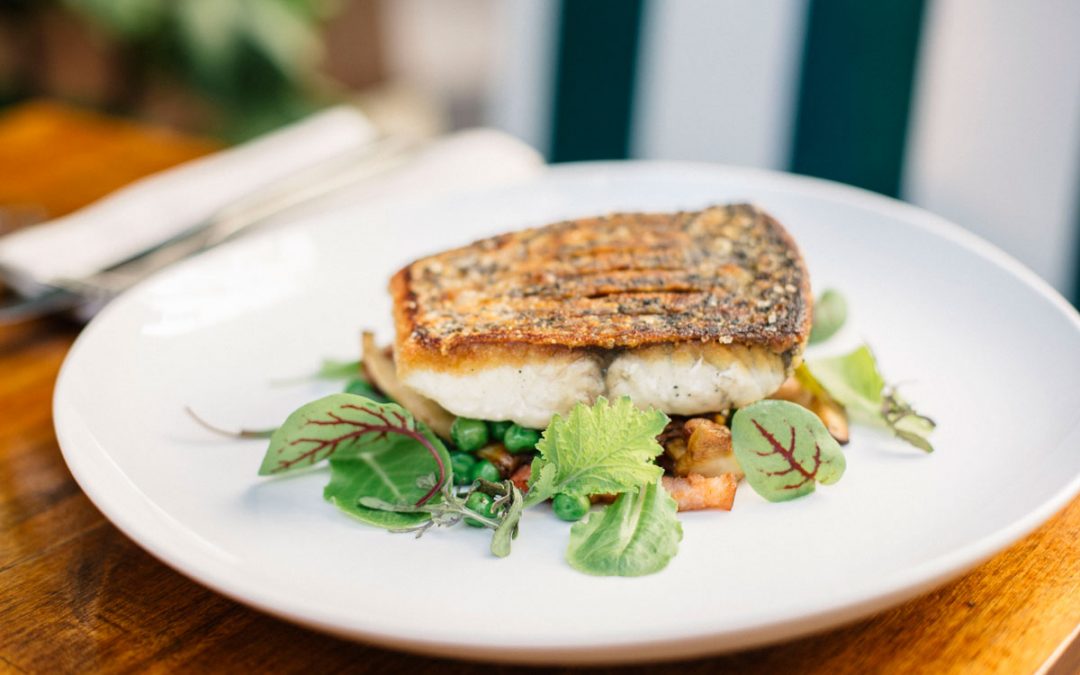 Pan-roasted barramundi with bacon, mushrooms and peas | Great ...